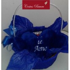 Cesta Chocolate industrializado .Mini Com Pelúcia